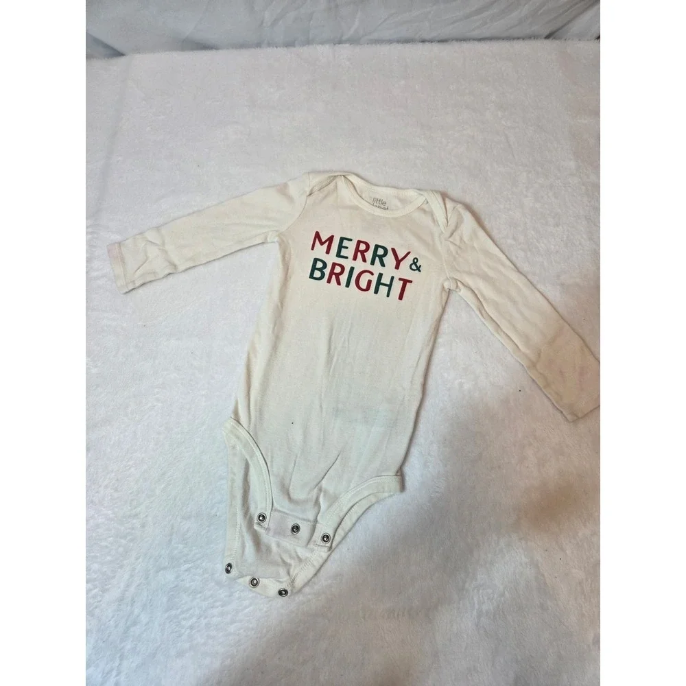 M336 Carter's Baby Girls 18M Christmas Merry Bright Floral Heart Sleeper Bodysui